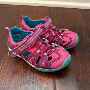 Stride Rite Surprize sandals